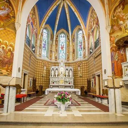 Old Parish House Alojamento de Acomodação e Pequeno-almoço 4*