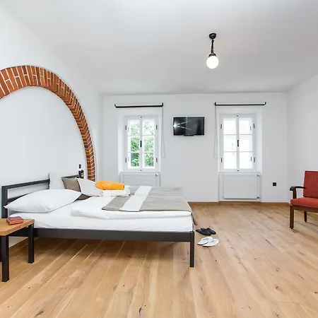 Old Parish House Bed & Breakfast