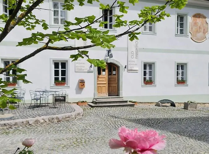 krevet i doručak Old Parish House Bled