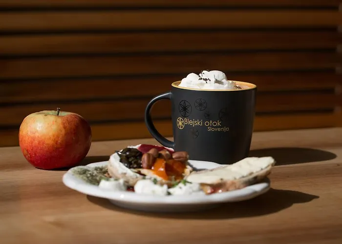 Old Parish House Nočitev z zajtrkom 4*